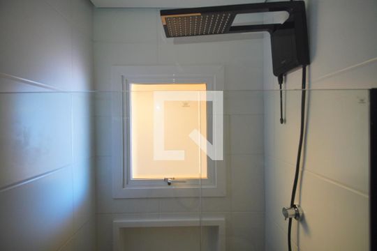 Banheiro de kitnet/studio à venda com 1 quarto, 40m² em Vila Nova, Novo Hamburgo