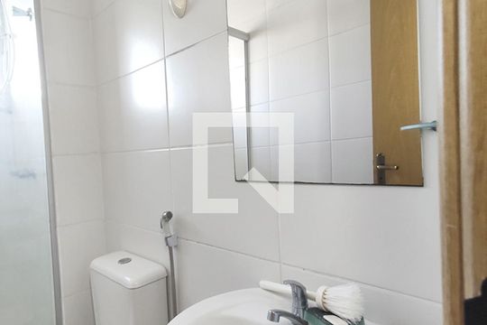 Banheiro de apartamento para alugar com 2 quartos, 58m² em Boa Vista, Novo Hamburgo