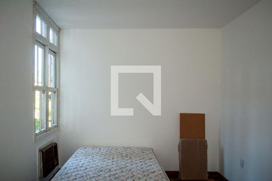 Quarto 1 de apartamento para alugar com 2 quartos, 55m² em Cidade Baixa, Porto Alegre