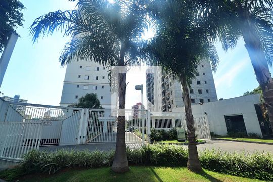 Fachada de apartamento para alugar com 2 quartos, 49m² em Santa Terezinha, Santo André