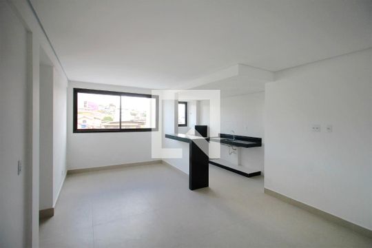 Apartamento à venda com 3 quartos, 82m² em Renascença, Belo Horizonte