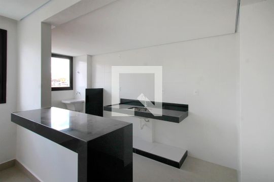 Cozinha de apartamento à venda com 3 quartos, 82m² em Renascença, Belo Horizonte