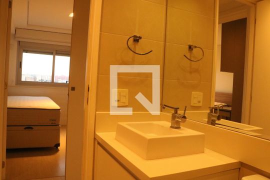 Banheiro de apartamento à venda com 2 quartos, 69m² em Jardim das Perdizes, São Paulo