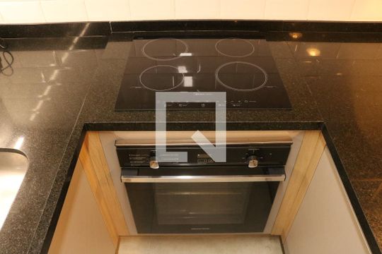 Cozinha de apartamento à venda com 2 quartos, 69m² em Jardim das Perdizes, São Paulo