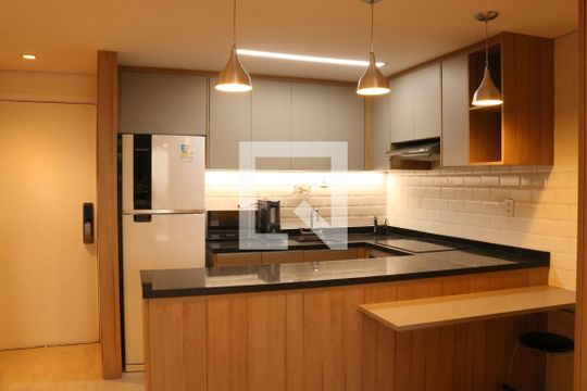 Cozinha de apartamento à venda com 2 quartos, 69m² em Jardim das Perdizes, São Paulo