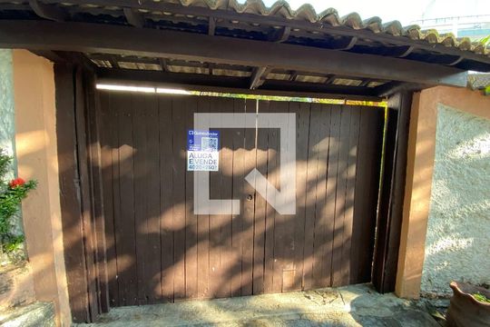 Fachada de casa à venda com 6 quartos, 513m² em Pechincha, Rio de Janeiro
