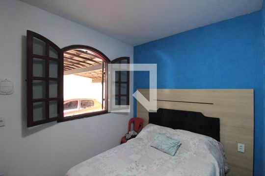 Suíte de casa à venda com 3 quartos, 140m² em Rio Branco, Belo Horizonte