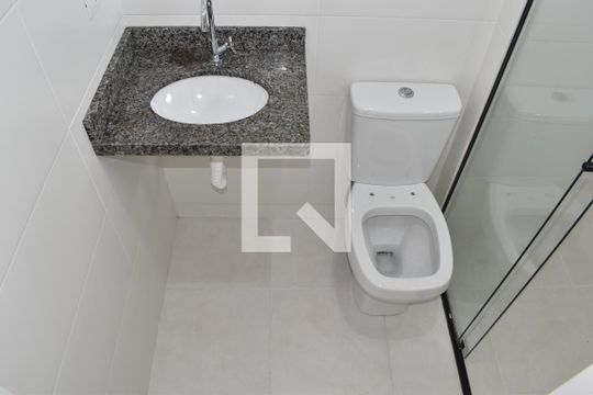 Banheiro do Stúdio de kitnet/studio para alugar com 1 quarto, 30m² em Centro, São José dos Pinhais