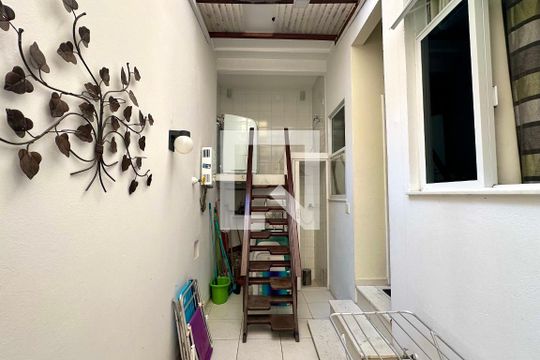 Área de Serviço de apartamento para alugar com 2 quartos, 90m² em Copacabana, Rio de Janeiro