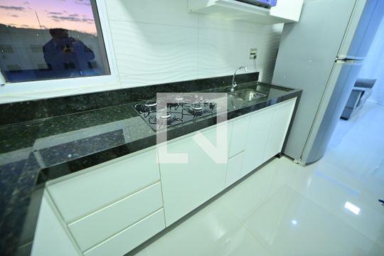 Cozinha de apartamento para alugar com 2 quartos, 42m² em Residencial 14 Bis, Goiânia