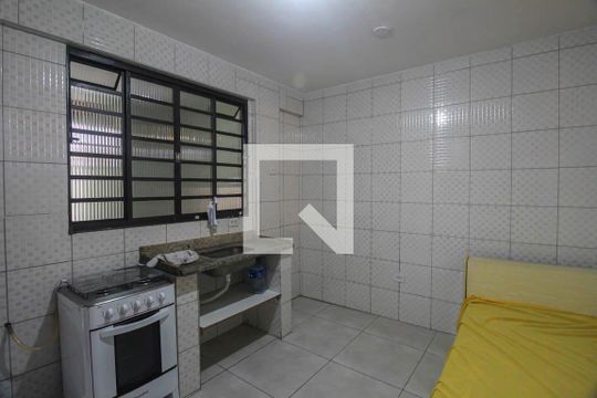 Studio de kitnet/studio para alugar com 1 quarto, 40m² em Jardim Angela (zona Leste), São Paulo