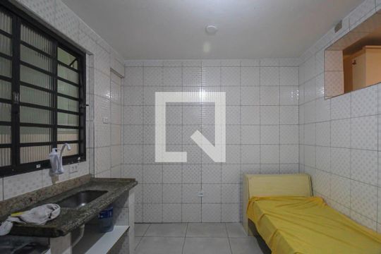 Studio de kitnet/studio para alugar com 1 quarto, 40m² em Jardim Angela (zona Leste), São Paulo