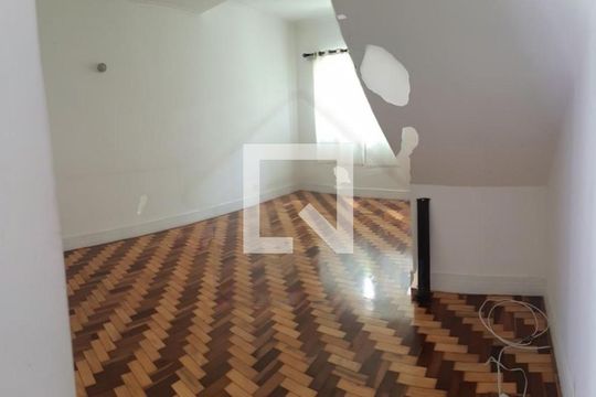 Foto 04 de casa à venda com 2 quartos, 138m² em Vila Gumercindo, São Paulo