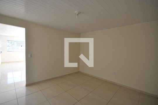 Quarto de casa para alugar com 1 quarto, 60m² em Jardim Virginia Bianca, São Paulo