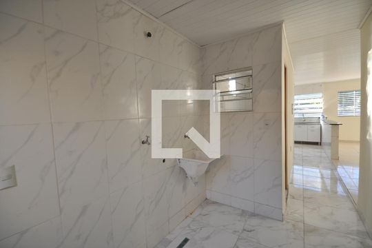 Área de serviço de casa para alugar com 1 quarto, 60m² em Jardim Virginia Bianca, São Paulo