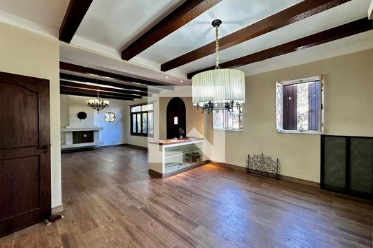 Sala de casa à venda com 3 quartos, 289m² em Granja Julieta, São Paulo