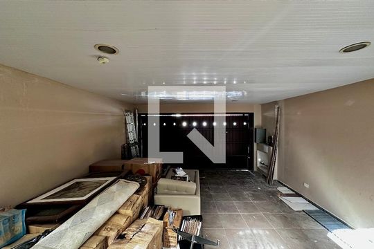 Garagem de casa à venda com 3 quartos, 289m² em Granja Julieta, São Paulo