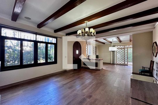Casa à venda com 3 quartos, 289m² em Granja Julieta, São Paulo