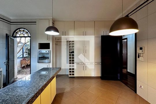 Cozinha de casa à venda com 3 quartos, 289m² em Granja Julieta, São Paulo