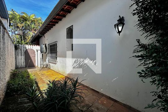 Quintal de casa à venda com 3 quartos, 289m² em Granja Julieta, São Paulo
