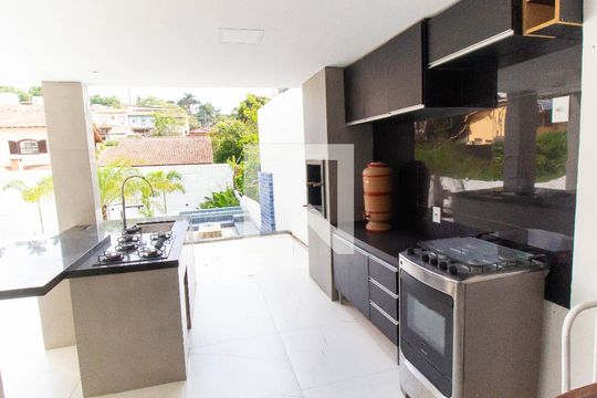 Área Externa de casa à venda com 4 quartos, 240m² em Matapaca, Niterói