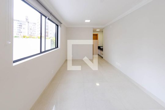 Apartamento para alugar com 1 quarto, 45m² em Funcionários, Belo Horizonte
