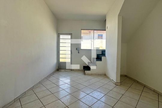 Sala de casa à venda com 2 quartos, 50m² em Fonte Grande, Contagem