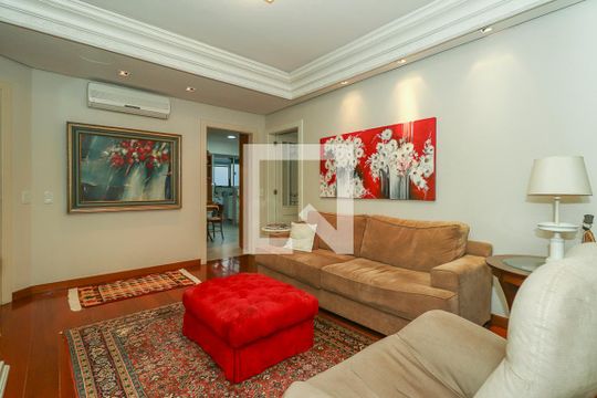 Sala de TV de apartamento à venda com 3 quartos, 304m² em Auxiliadora, Porto Alegre
