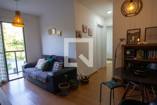 Apartamento para alugar com 2 quartos, 45m² em Vargem Grande, Rio de Janeiro
