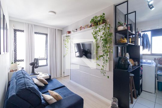 Sala de apartamento à venda com 2 quartos, 38m² em Presidente Altino, Osasco