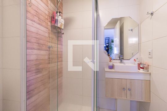 Banheiro de apartamento à venda com 2 quartos, 38m² em Presidente Altino, Osasco