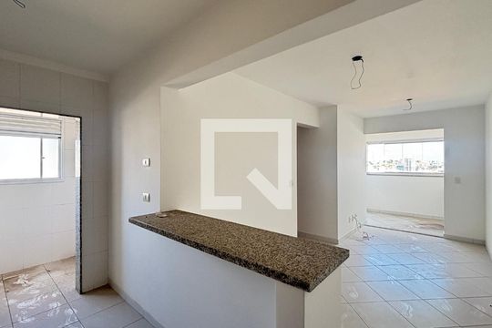 Apartamento à venda com 2 quartos, 60m² em Campestre, Santo André