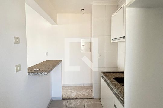 Cozinha de apartamento à venda com 2 quartos, 60m² em Campestre, Santo André