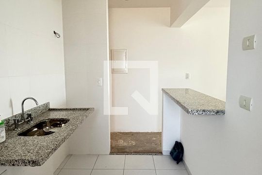 Cozinha de apartamento à venda com 2 quartos, 60m² em Campestre, Santo André