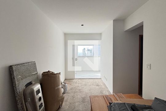 Apartamento à venda com 2 quartos, 60m² em Campestre, Santo André