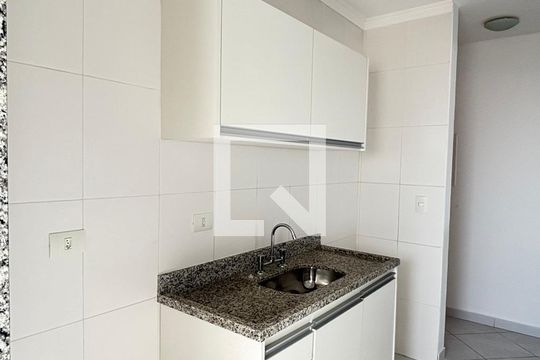 Cozinha de apartamento à venda com 2 quartos, 60m² em Campestre, Santo André