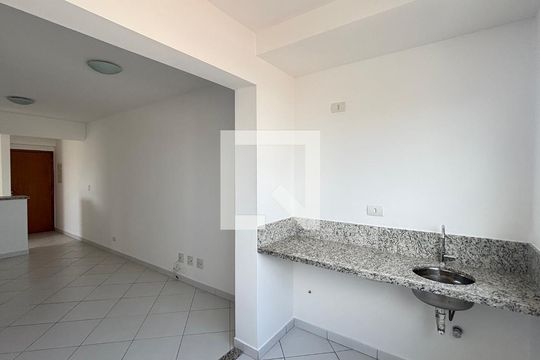 Sala de apartamento à venda com 2 quartos, 60m² em Campestre, Santo André
