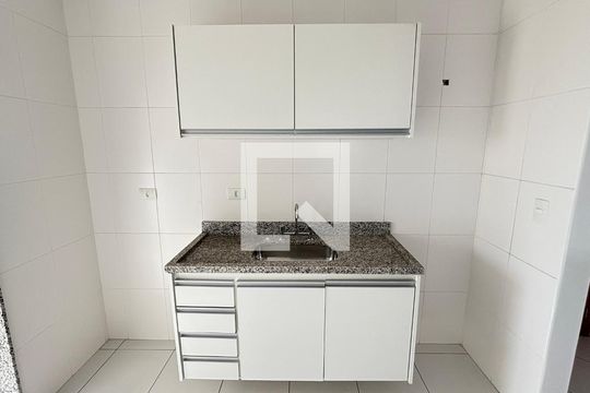 Cozinha de apartamento à venda com 2 quartos, 60m² em Campestre, Santo André