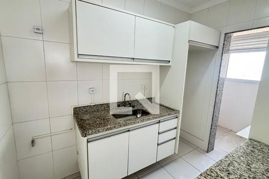Cozinha de apartamento à venda com 2 quartos, 60m² em Campestre, Santo André