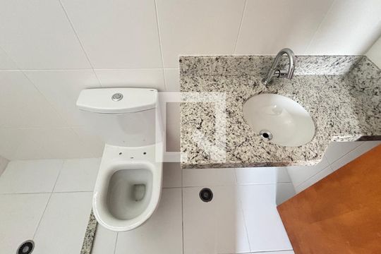 Banheiro da Suíte de apartamento à venda com 2 quartos, 60m² em Campestre, Santo André