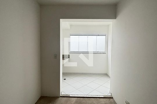 Sala de apartamento à venda com 2 quartos, 60m² em Campestre, Santo André