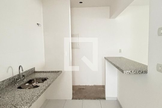 Cozinha de apartamento à venda com 2 quartos, 60m² em Campestre, Santo André