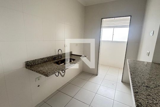 Cozinha de apartamento à venda com 2 quartos, 60m² em Campestre, Santo André
