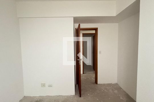 Quarto de apartamento à venda com 2 quartos, 60m² em Campestre, Santo André