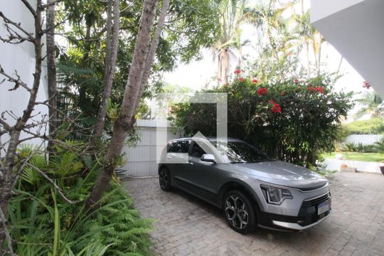 Entrada de casa à venda com 4 quartos, 374m² em Vila Morumbi, São Paulo