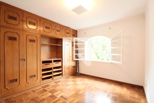 Suíte 2 de casa à venda com 4 quartos, 374m² em Vila Morumbi, São Paulo