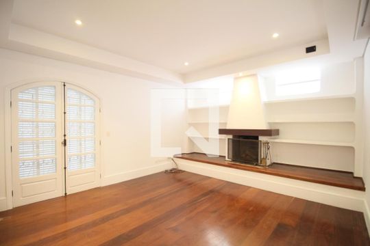 Sala 1 de casa à venda com 4 quartos, 374m² em Vila Morumbi, São Paulo
