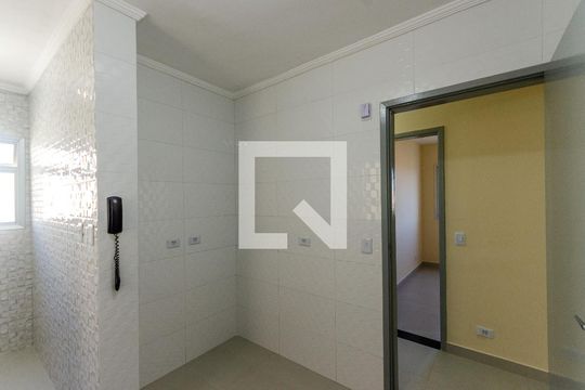 Cozinha de apartamento para alugar com 3 quartos, 72m² em Moinho Velho, São Paulo