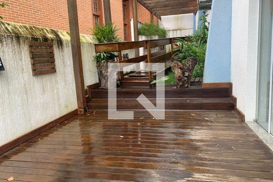 Área Externa de casa de condomínio à venda com 3 quartos, 396m² em Residencial Quatro (alphaville), Santana de Parnaíba