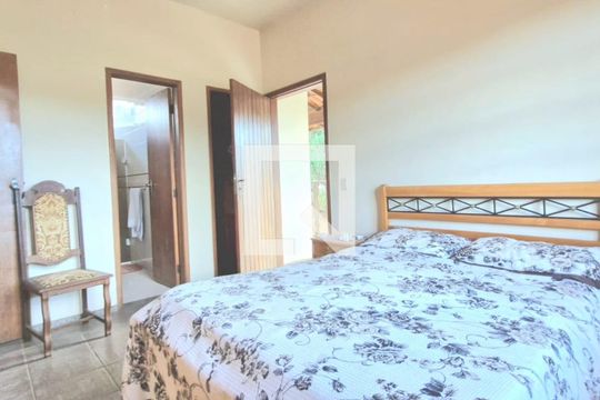 Suíte de casa de condomínio para alugar com 7 quartos, 1340m² em Lagoa Santa, Lagoa Santa